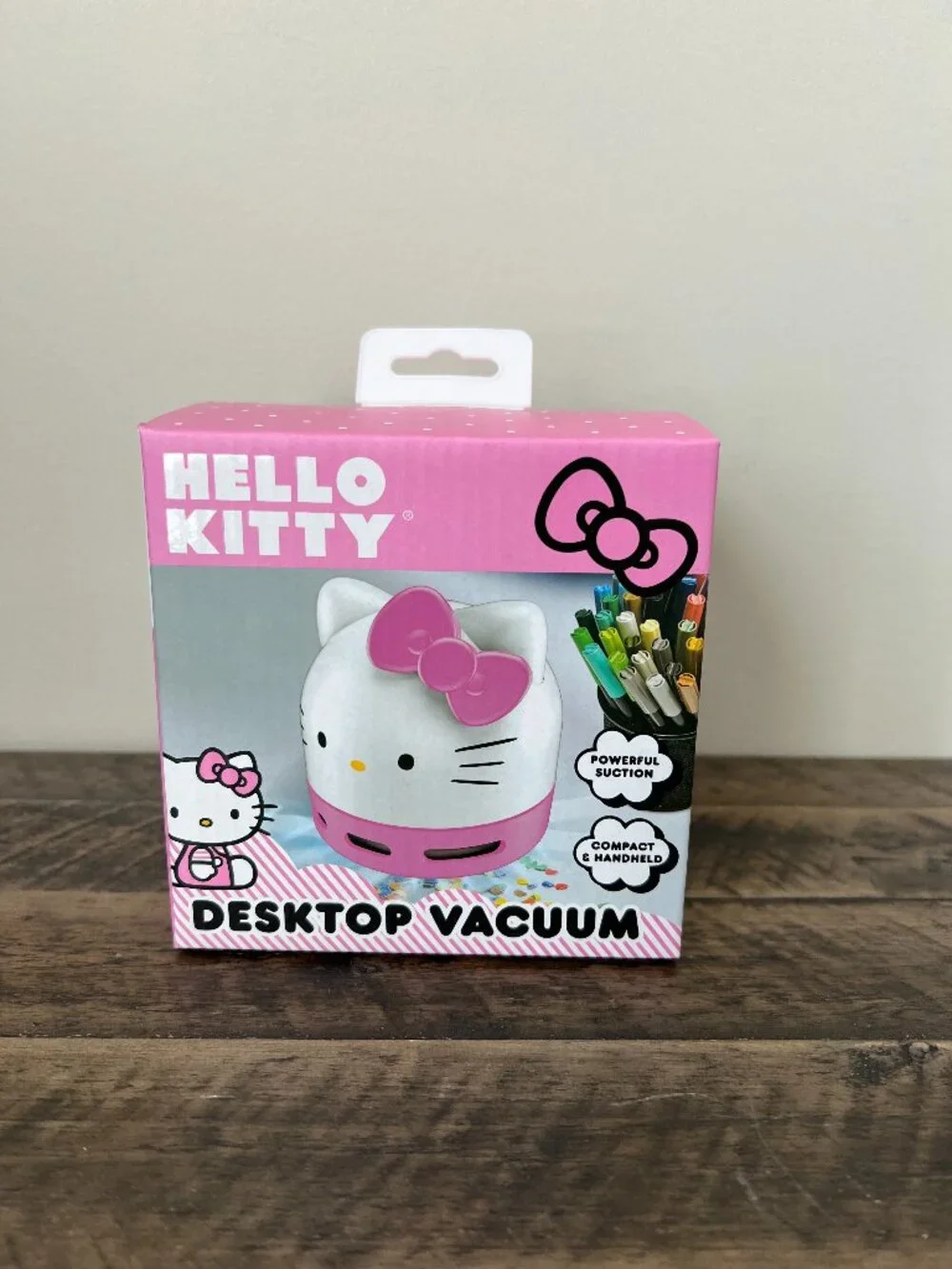 Hello Kitty Desktop Vacuum NIB Sanrio Mini Desk Crumb Cleaner Head Design